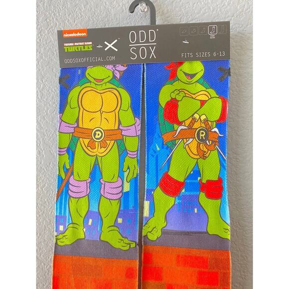 New Teenage Mutant Ninja Turtle Odd Sox Size 6-12 Soft Fun Fall/Winter Socks - Picture 2 of 5